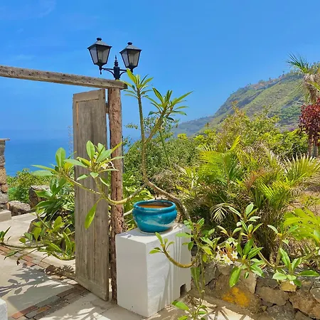 Сasa de vacaciones Casa Lava Luminosa Y Con Magníficas Vistas La Orotava