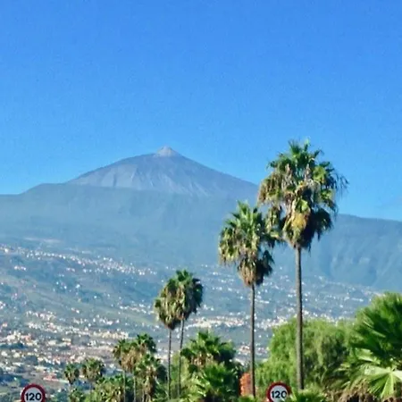 Casa Lava Luminosa Y Con Magníficas Vistas Сasa de vacaciones